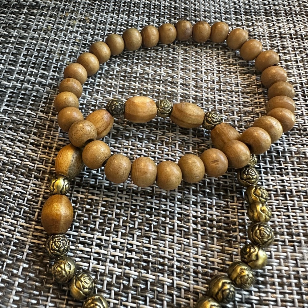 Elegant Wooden Bead Bracelet